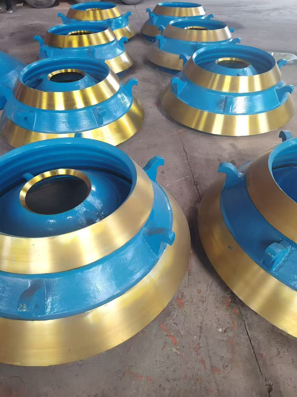 Precision-cast cone crusher wear parts